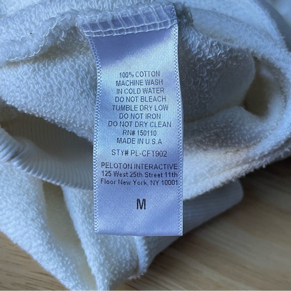 Peloton Oversized Everyday Cream Pink Floral Crewneck Sweatshirt 35001 - Picture 16 of 16